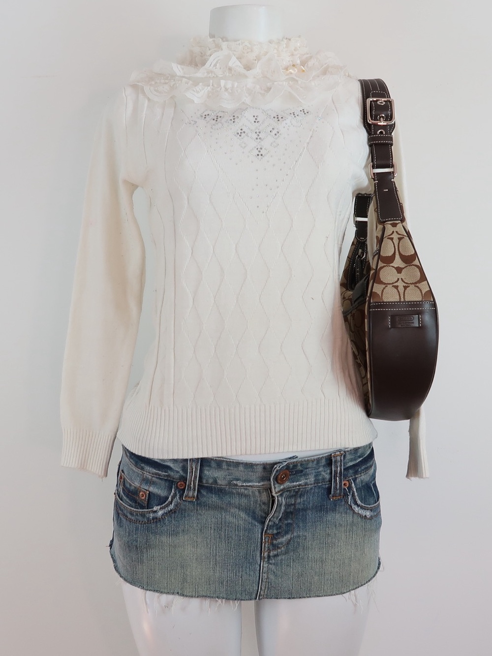 Cream Lace-Accent Cable Knit Sweater - Brand:
